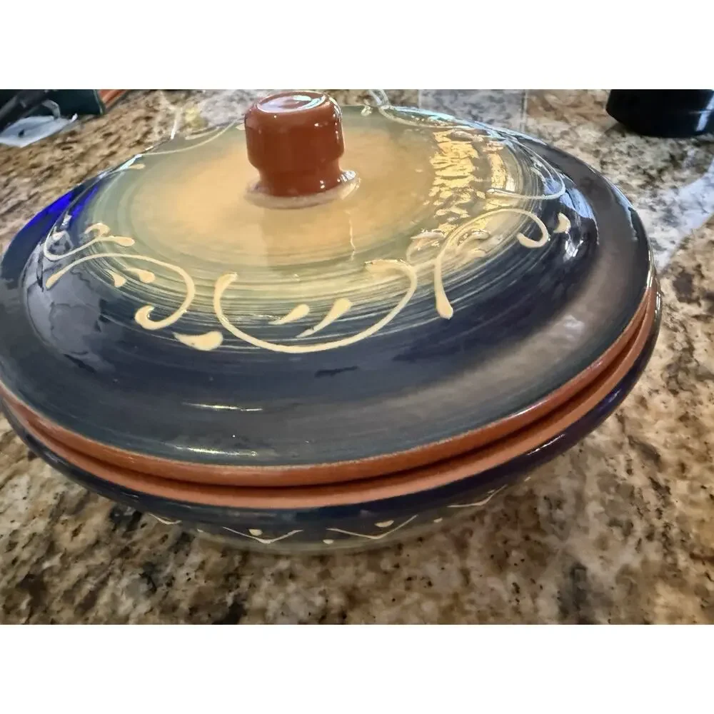 Gorgeous Crate & Barrel Terra-Cotta Pottery Covered Casserole Dish New*